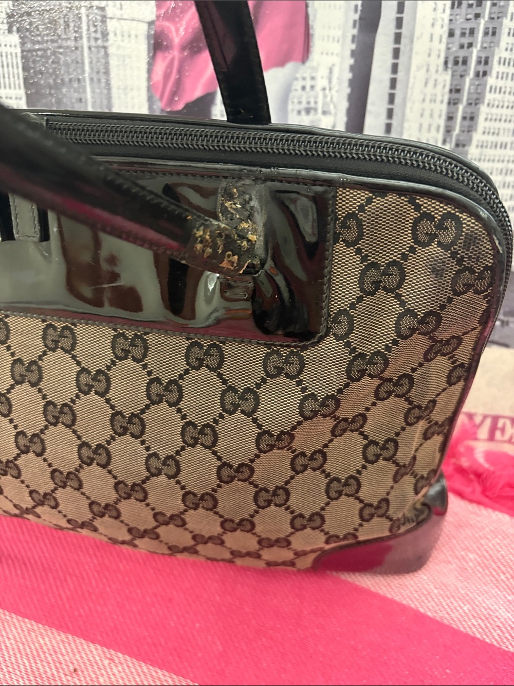 Gucci Brown GG Monogram Shoulder Bag with Dark Patent Trim - Picture 3 of 14